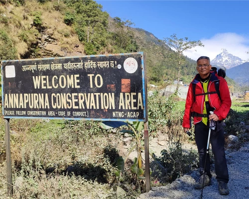 Acap Board And Mount Fishtail In The Backdrop