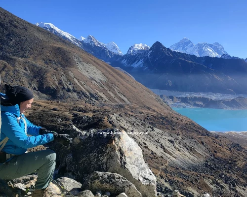 On The Way To The Renjo La ( Pass)